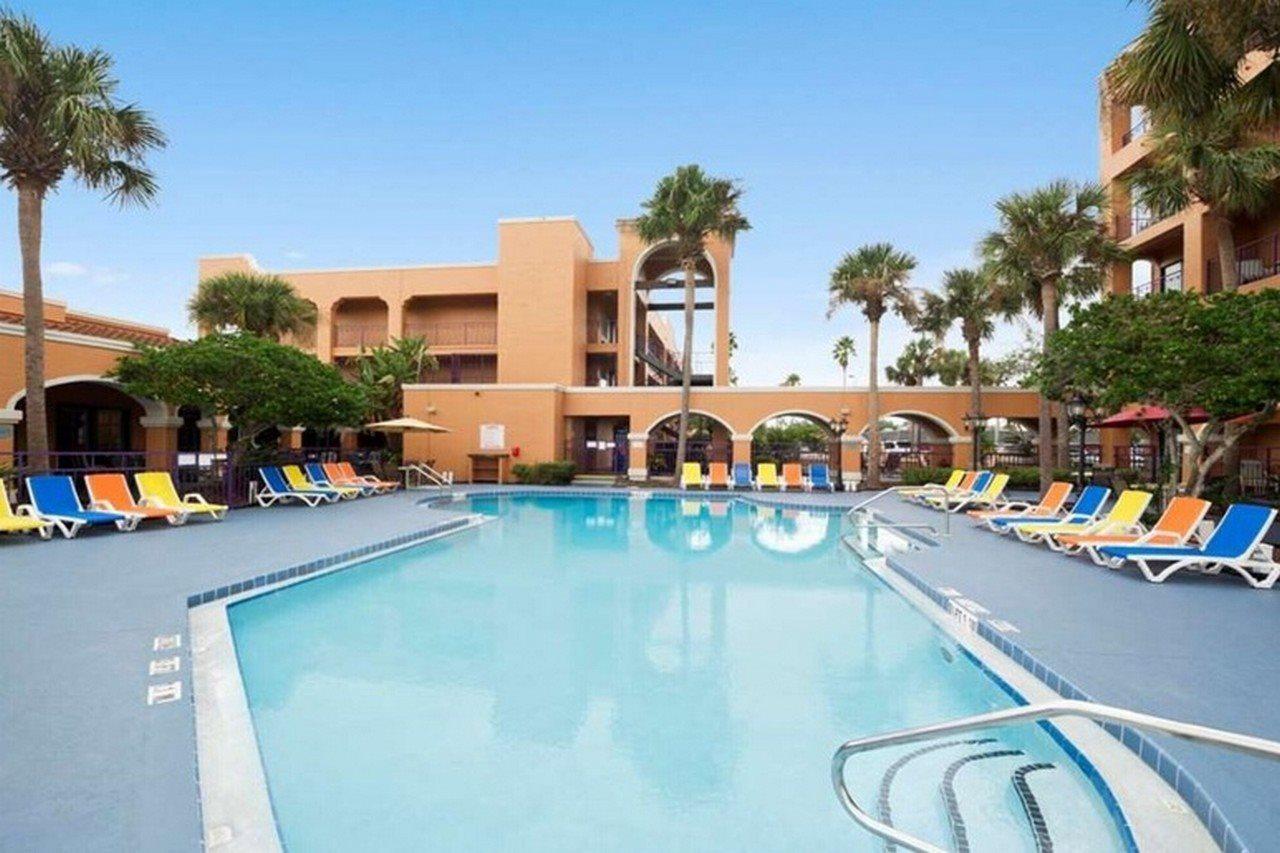 Ramada By Wyndham Kissimmee Downtown Hotel Екстериор снимка
