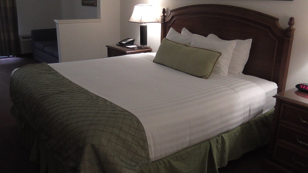 Ramada By Wyndham Kissimmee Downtown Hotel Екстериор снимка