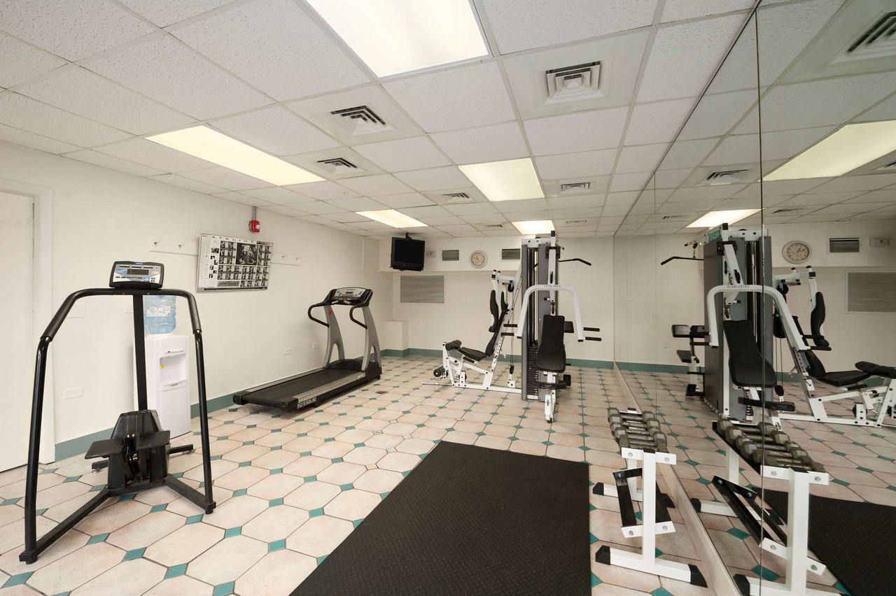 Ramada By Wyndham Kissimmee Downtown Hotel Екстериор снимка